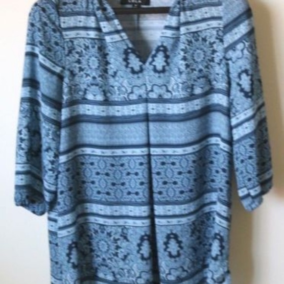 LDLA Tops - LDLA Womens Blue Aztec Stripe Print Top